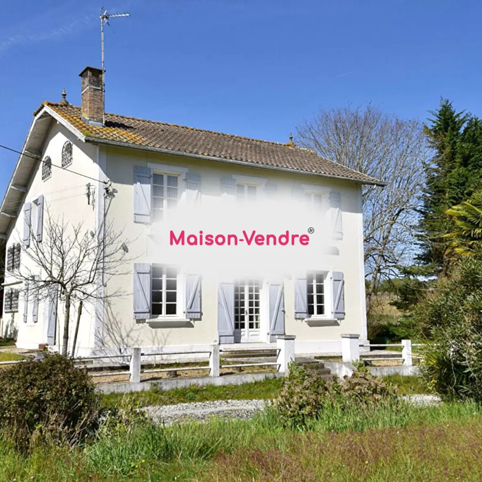 Maison 7 pièces Saint-Martin-de-Hinx à vendre